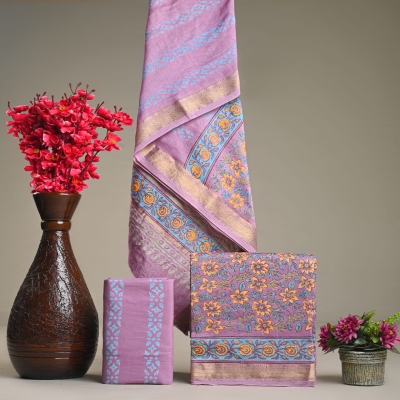 Exclusively Crafted Zari Border Maheshwari Silk Suit