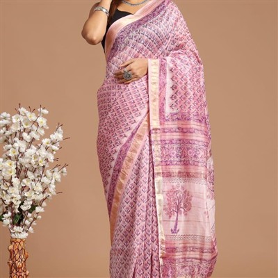 Silken Blush Maheshwari Saree with Golden Floral Motifs