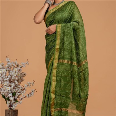 Golden Olive Maheshwari Silk Saree with Intricate Floral Patterns