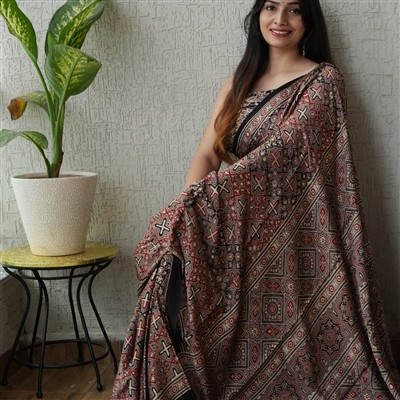 Maroon and Black Geometric Floral Modal Silk Saree