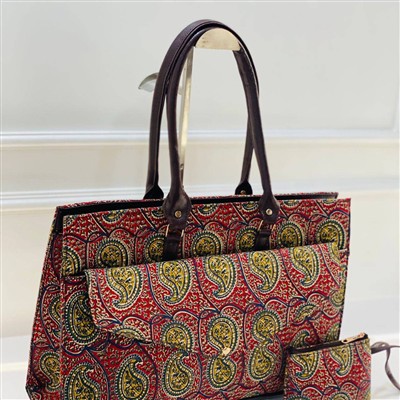 Crimson Paisley Bloom Cotton Handbag Set with Matching Pouch