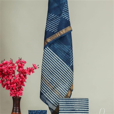Navy Blue Striped Golden Border Maheswari Silk Ensemble