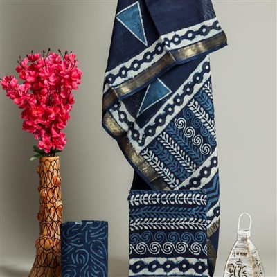 Indigo Charm Geometric Block Maheswari Silk Ensemble