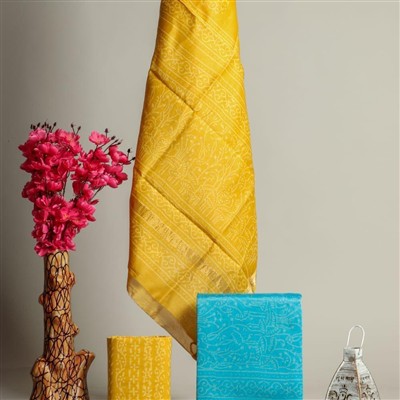 Sunlit Serenity Silk Maheshwari Ensemble