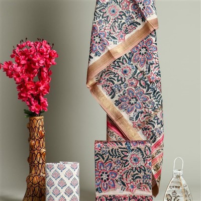 Rose Blush Floral Maheshwari Silk Ensemble for Elegant Draping