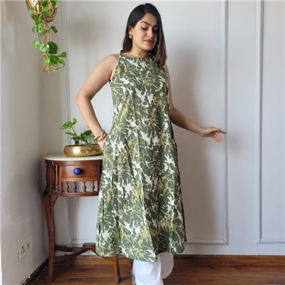 Sage Camouflage Floral Cotton A-Line Kurta Set with Pocket Detailing