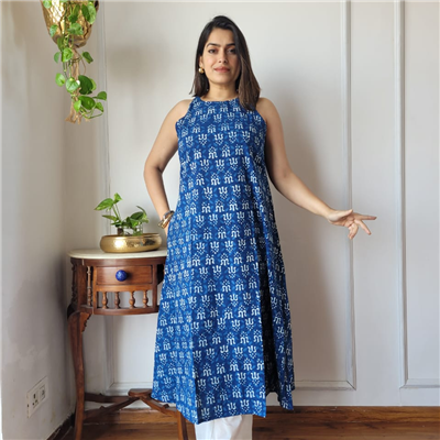 Azure Whispers Hand Block Printed Cotton Kurta with White Pants Set
