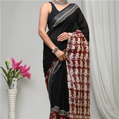 Crimson Geometric Elegance Linen Saree