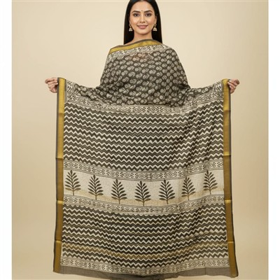 Charcoal Floral & Geometric Maheshwari Silk Saree