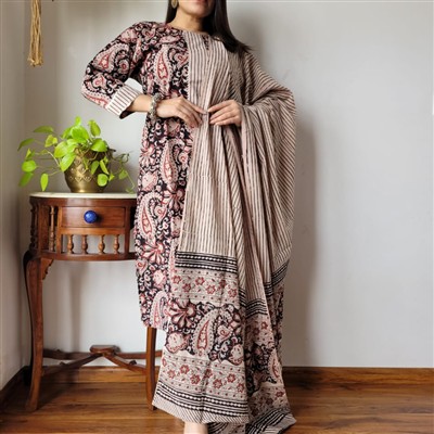 Deep Maroon Paisley Fusion Cotton Suit Set