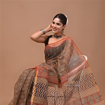 Crimson Floral Harmony Kota Doria Saree
