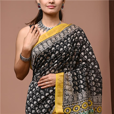 Ravishing Black Floral Maheshwari Silk Saree